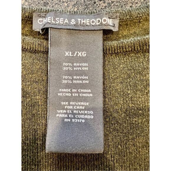 Chelsea & Theodore olive Sweater size XL - Picture 8 of 9